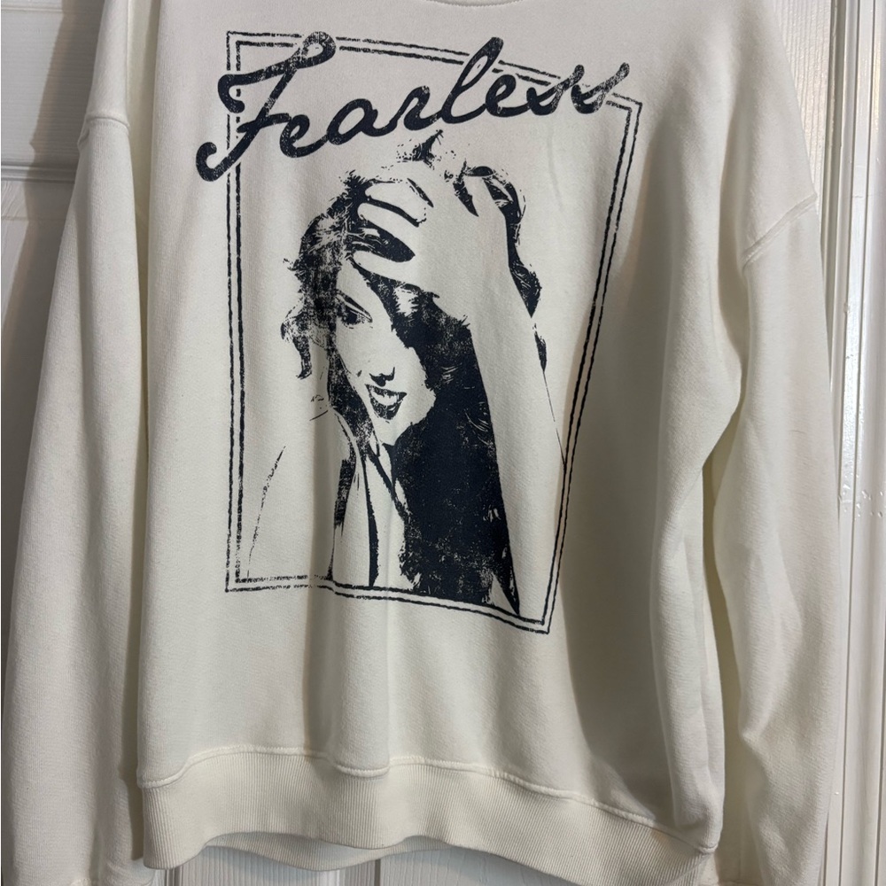 Taylor Swift Fearless Graphic Sweatshirt